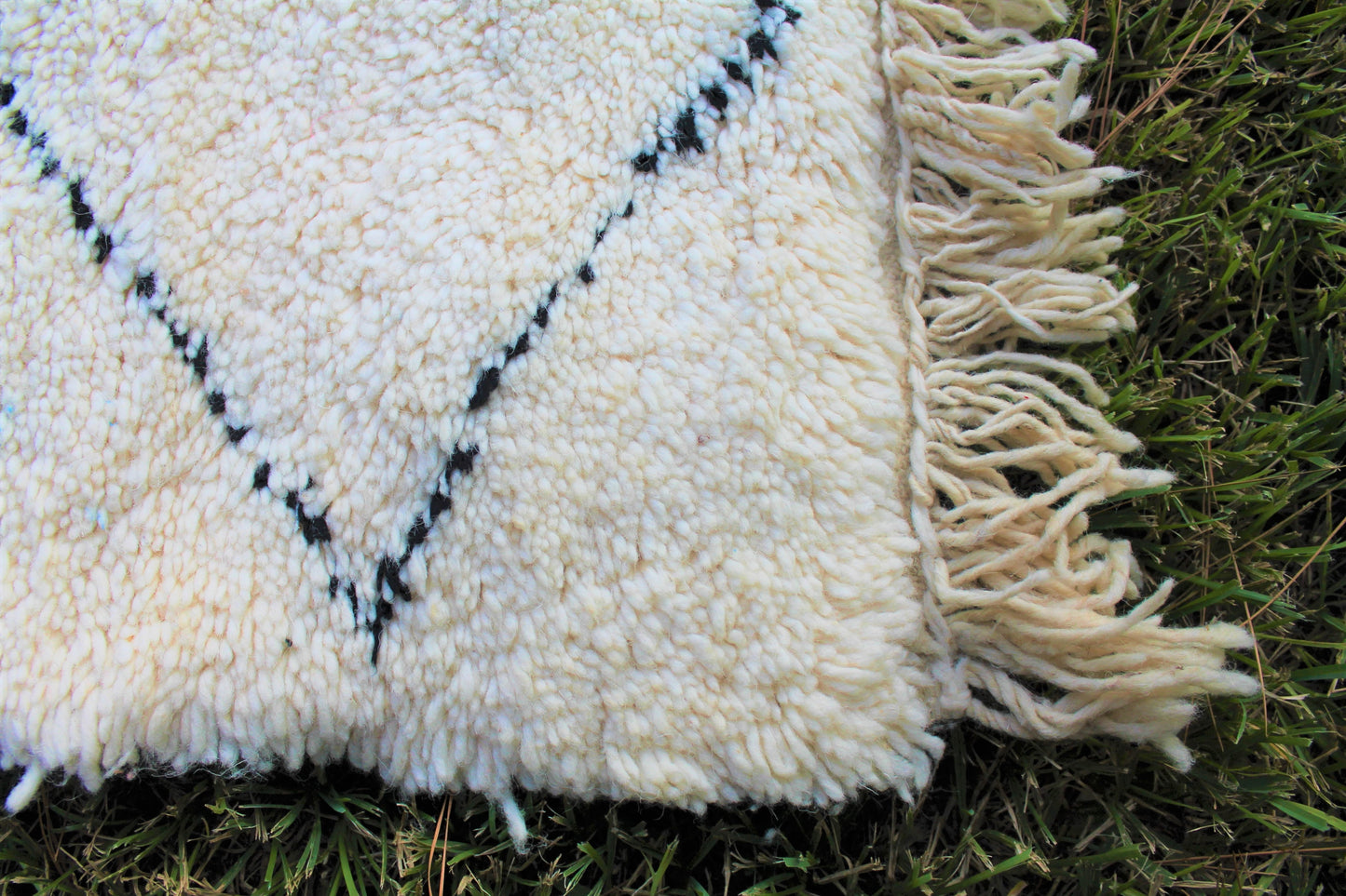 Handmade Moroccan Vintage Rug (Cream)