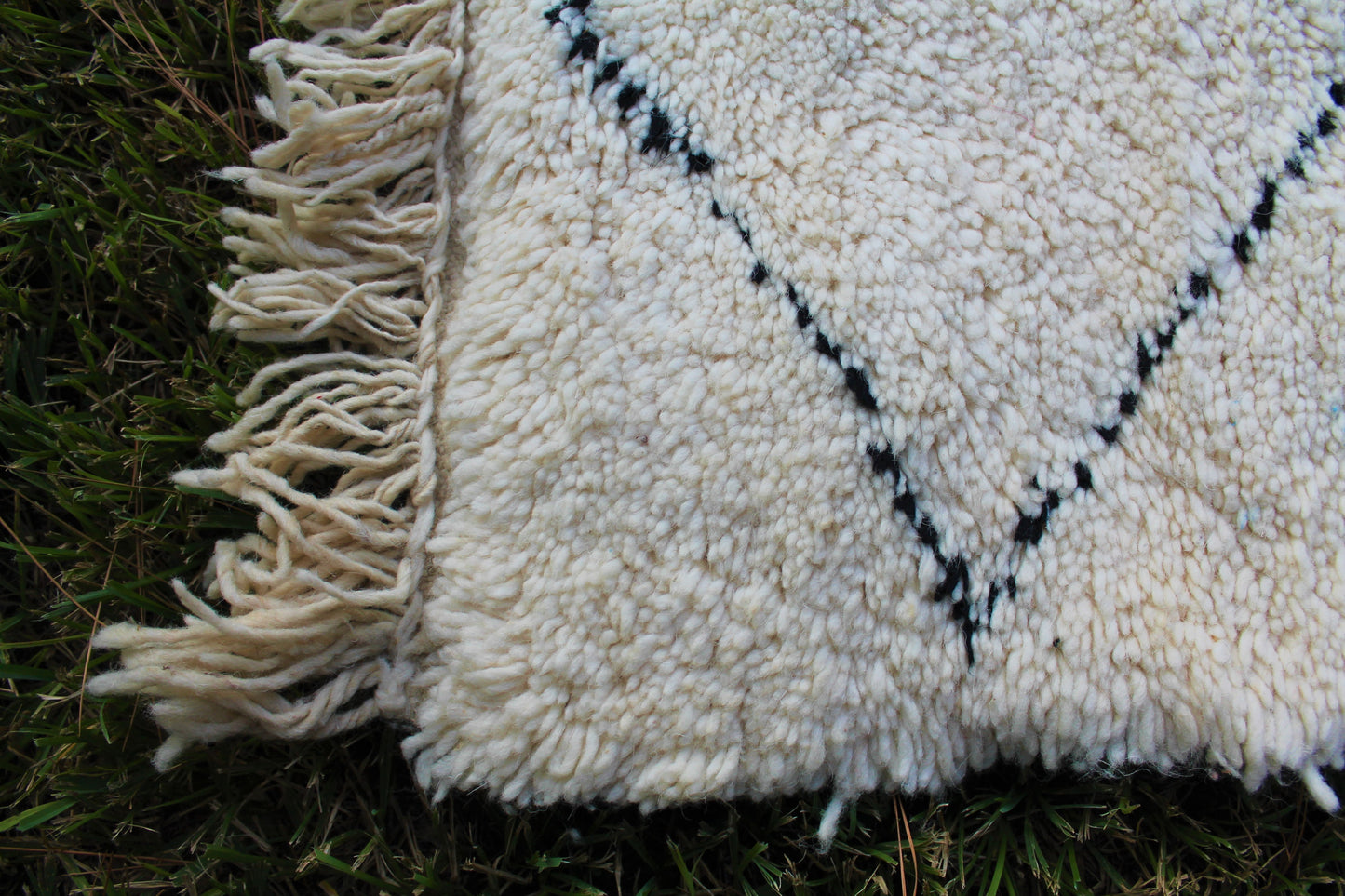 Handmade Moroccan Vintage Rug (Cream)